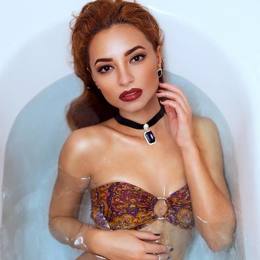 Шлюха Лора 49736